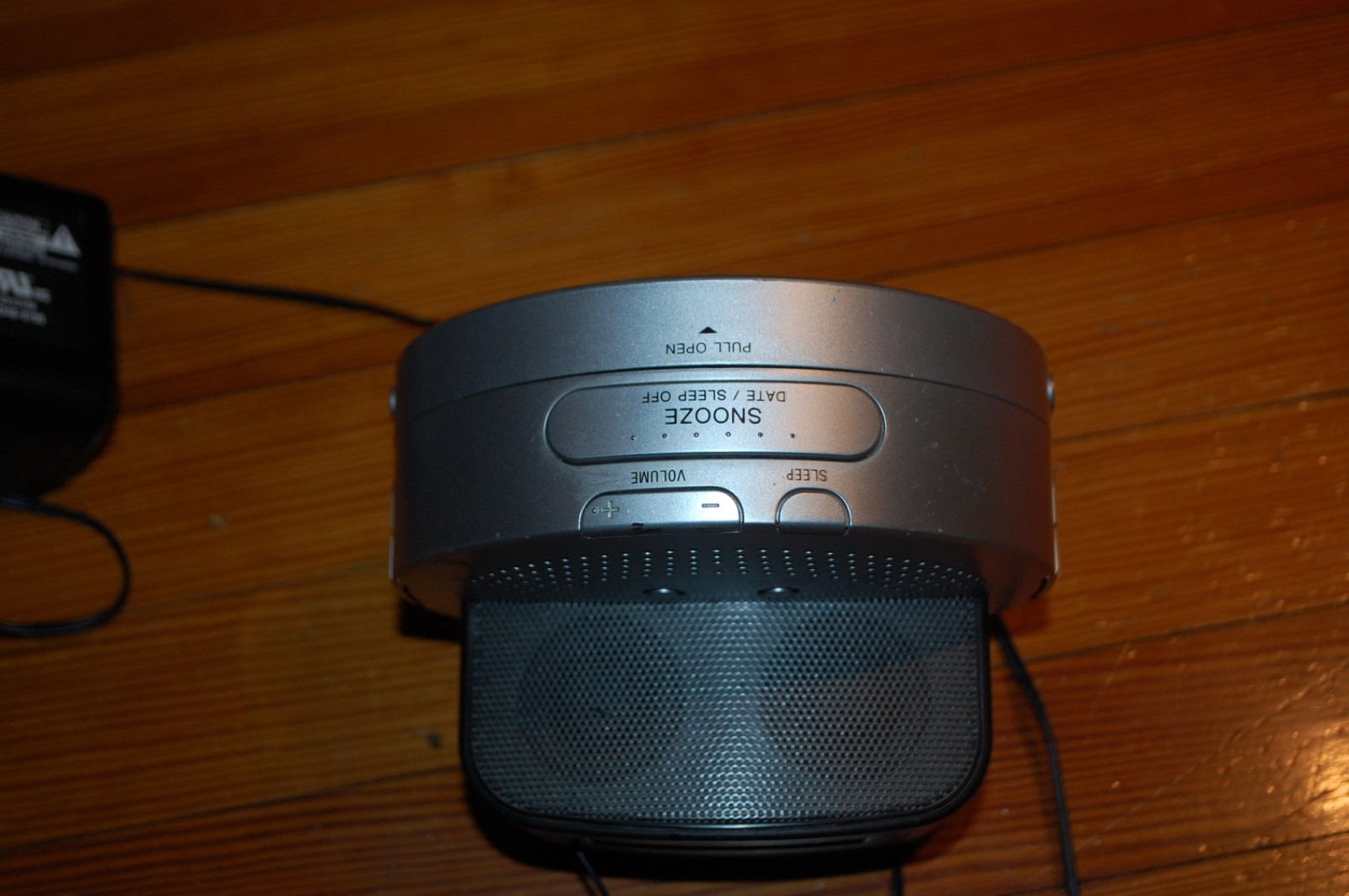 Sony Dream Machine ICF-CD3iP FM/AM Clock Radio w/CD Player iPhone Dock gallery