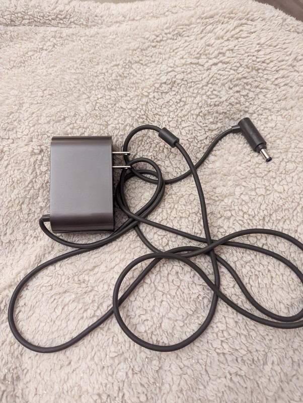 Dyson Class 2 Battery Charger gallery