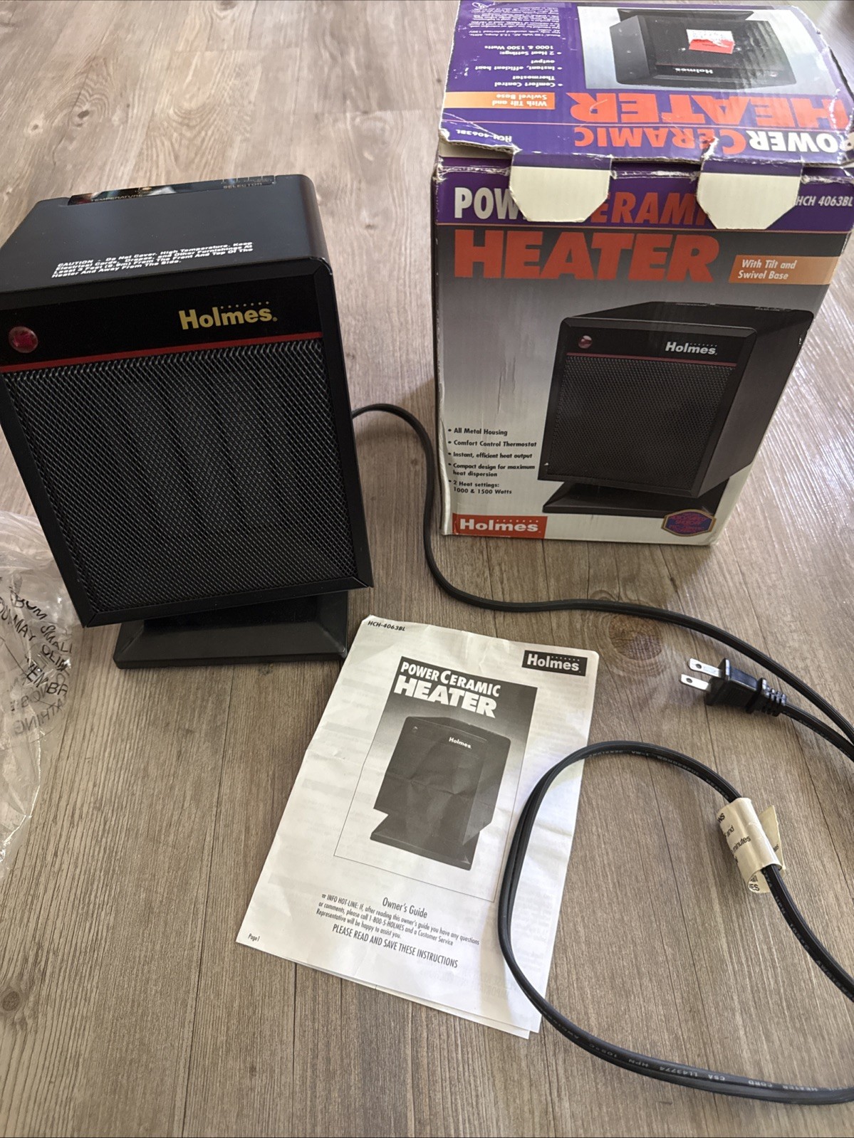 Holmes Portable Electric Ceramic Heater HPH-4063 1000W & 1500W Swivel Tilt EUC gallery