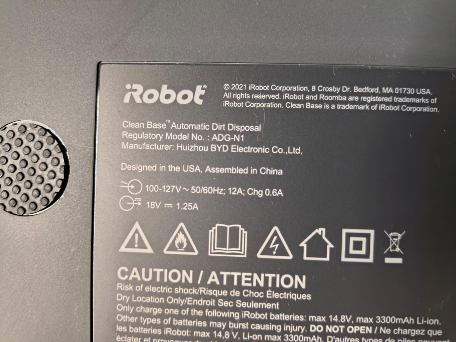 iRobot Roomba ADG-N1 Clean Base Automatic Dirt Disposal Charging Base gallery