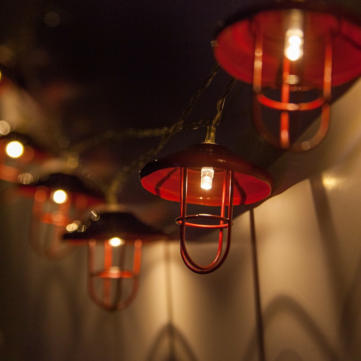 10 Red Lantern String Lights Warm White LED Battery Powered Vintage Decoration gallery