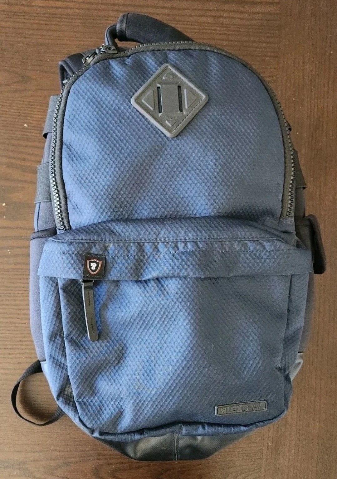 LEXDRAY Blue/Black Medium 15L Backpack Zip Padded Back Laptop Compartment