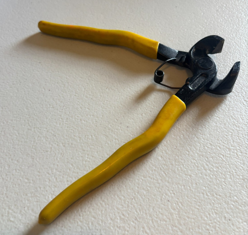 Drop Forged 8" Spring Loaded Tile Nippers w/Yellow Vinyl Coated Handles gallery