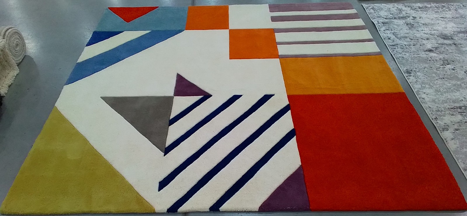 IVORY / MULTI 7'-0" x 7'-0" Flaw in Rug, Reduced Price 1172787119 FTV120A-7SQ gallery