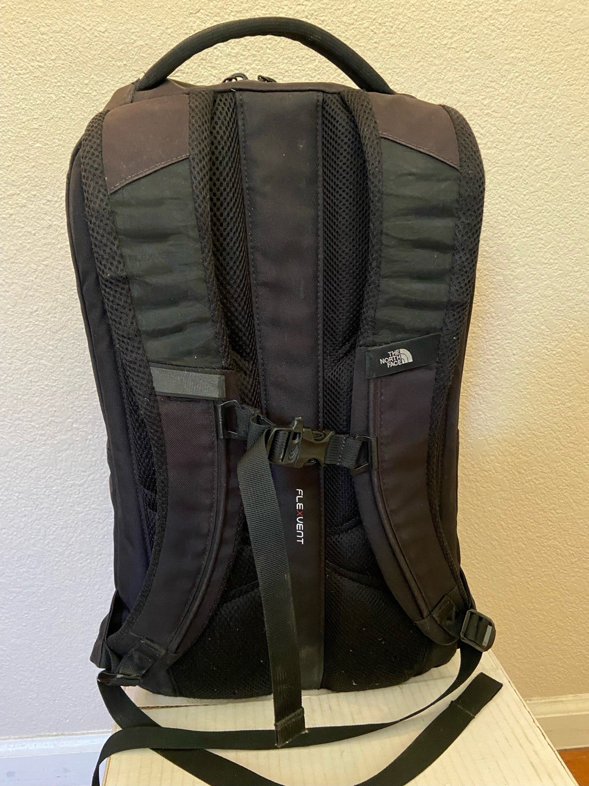 The North Face Vault Backpack Day Pack Black One Size 3