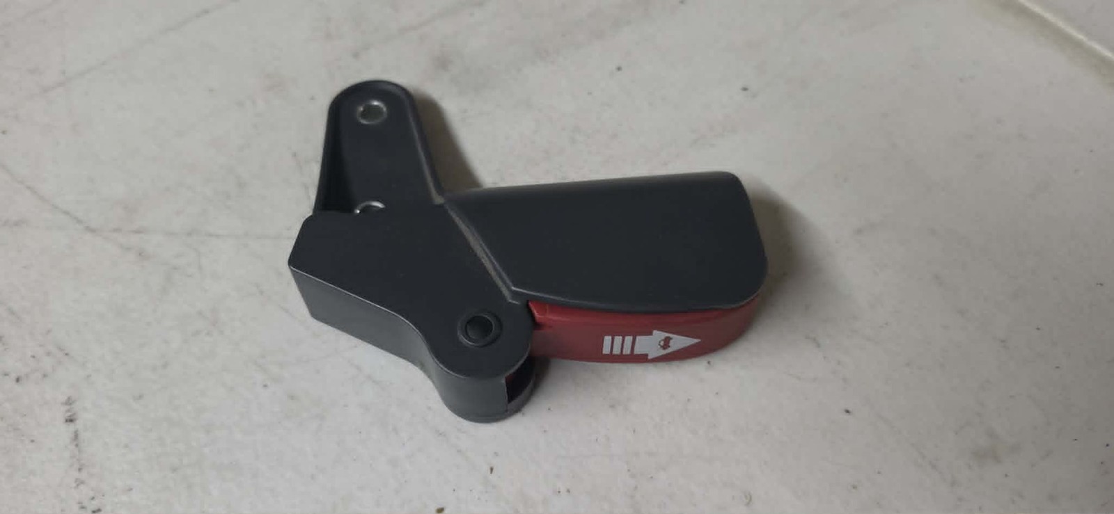 Parting Out 2012 Fiat 500 Pop Manual Base Model : Seat Track Release Handle - Lo gallery