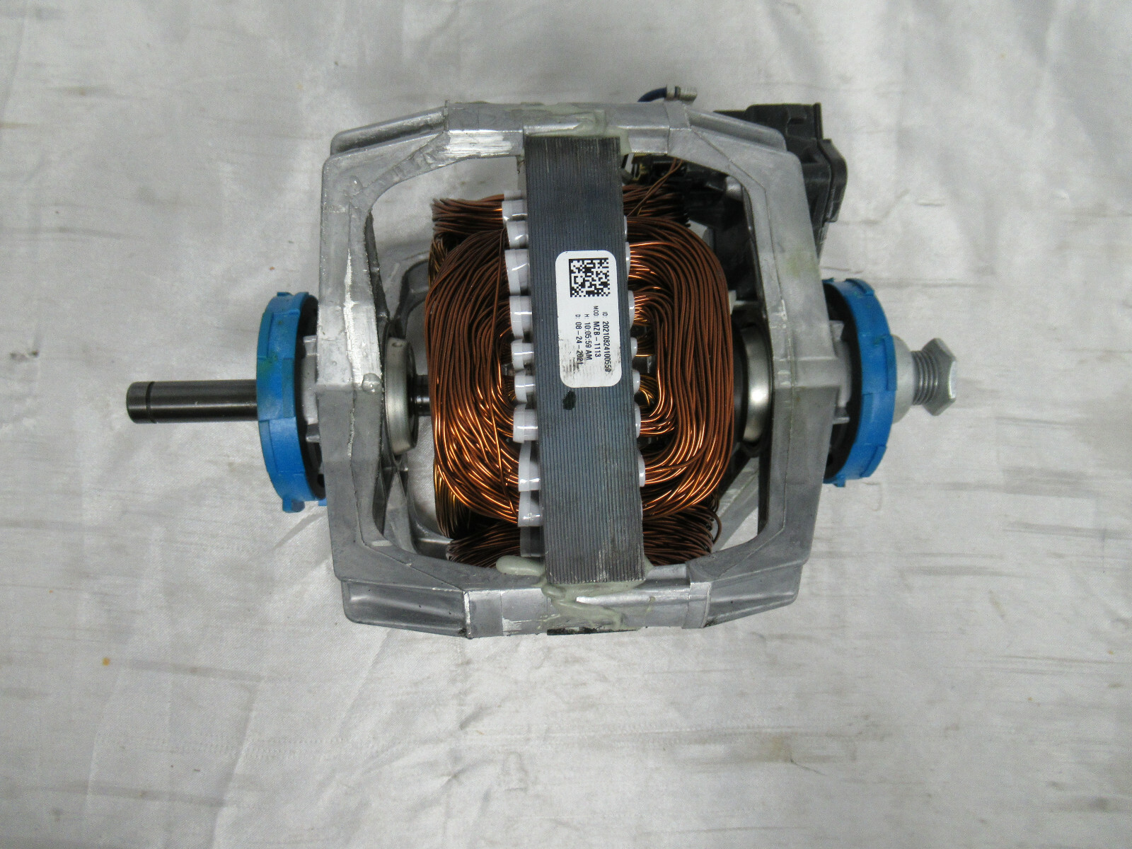 Frigidaire Stack Unit Washer/Dryer Dryer Motor 134196602 8581341966035 (Lot #30) gallery