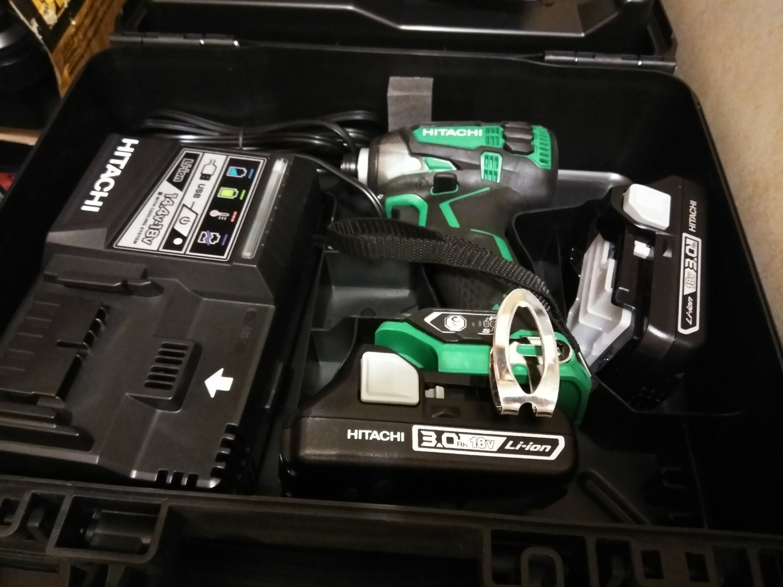 Hitachi WH18DBDL2 18V Brushless Cordless Li-Ion Triple Hammer Impact Driver Kit gallery