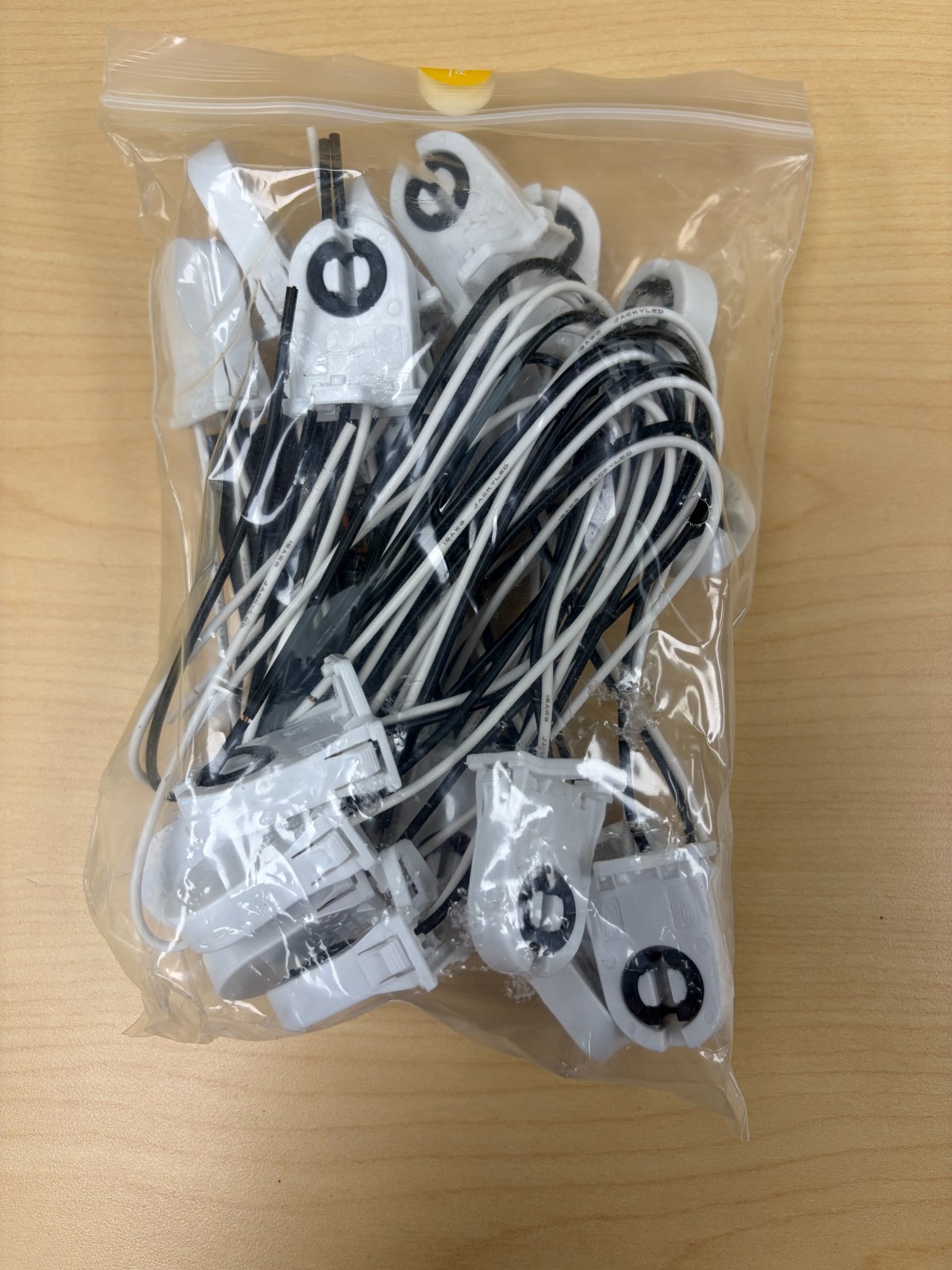 20-Pack Screw Type T8 Lamp Holder with Wires UL Non-Shunted Tombstone Light Soc gallery
