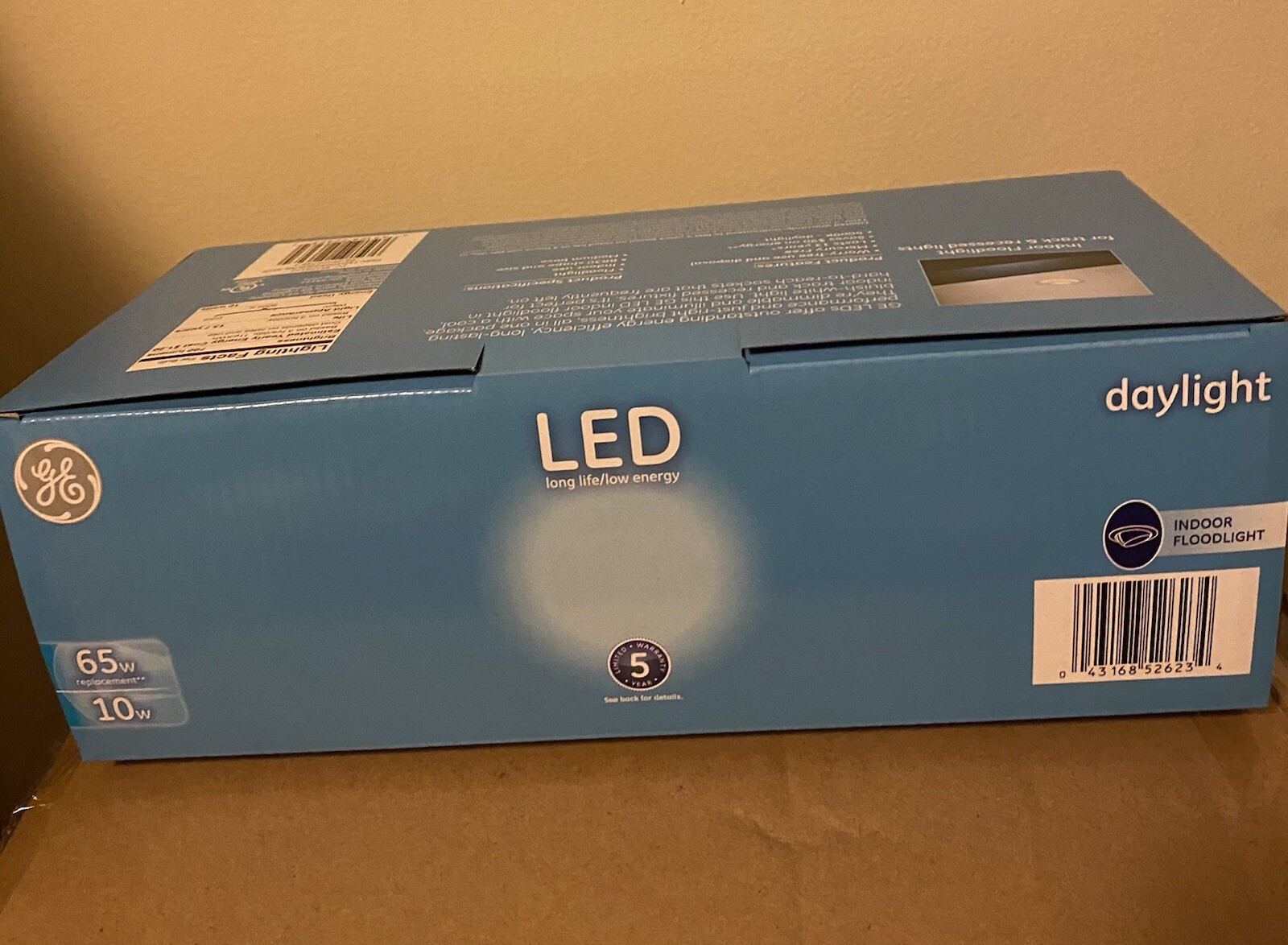 GE LED Lightbulbs BR30Daylight Dimmable Indoor Flood Lights 65W 10W (4 pack)NEW gallery