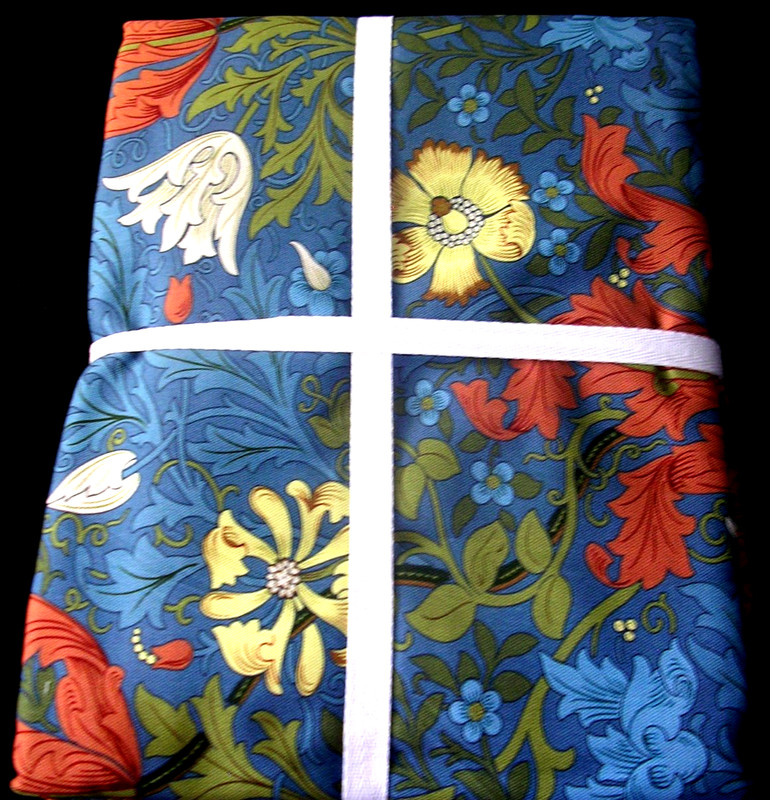 WILLIAMS SONOMA MORRIS & CO COMPTON TABLECLOTH 100% COTTON 70 X 126 INCHES N/WTG gallery