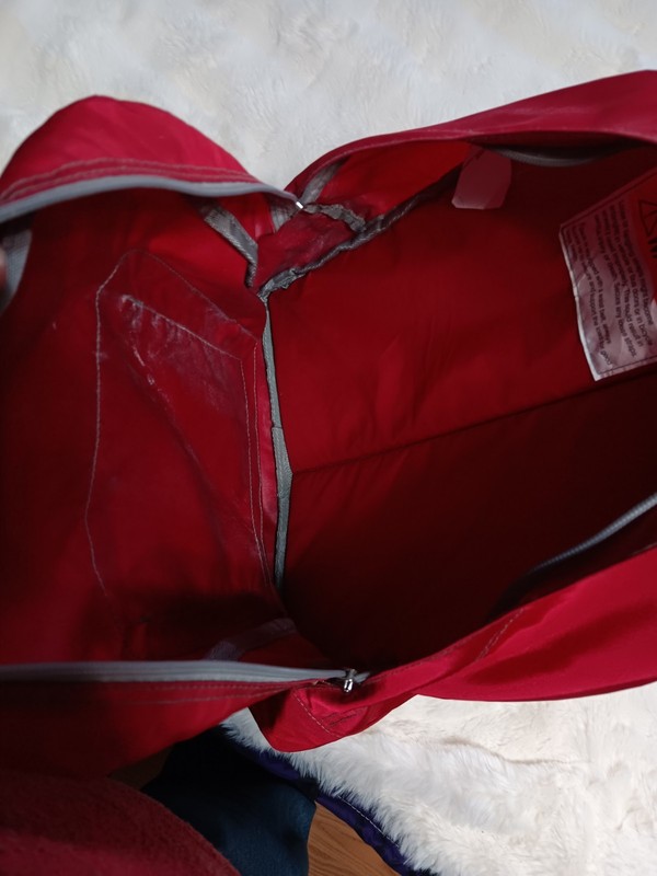 LL BEAN Vintage Red Nylon Backpack Zip Close Reflective Strip D589 5