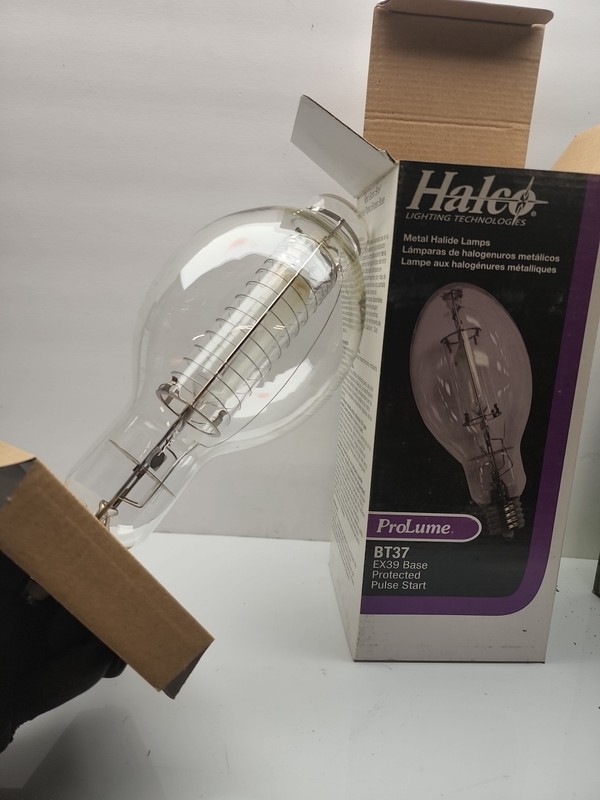 Halco Lighting Technologies MP875/BU/PS Ex39 Base Pulse Start 60514 875W MP BT37 gallery