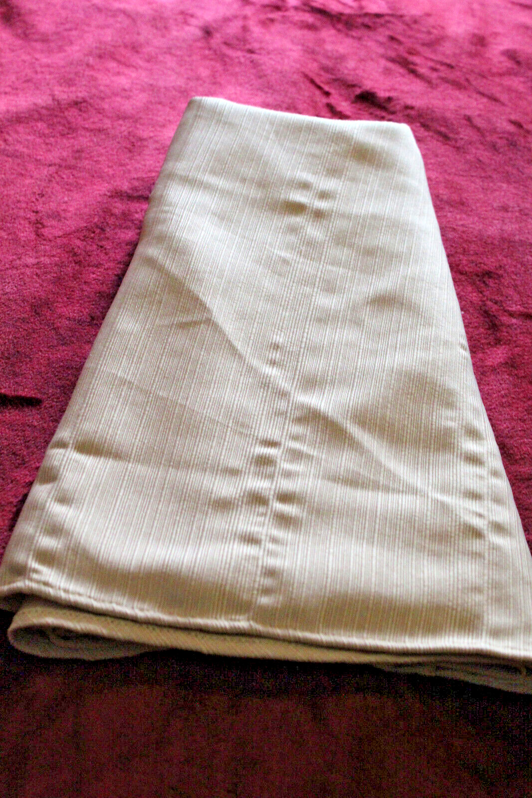 TAN 70" TABLECLOTH POLYESTER COTTON BLEND WASH & DRY VERY WELL. gallery