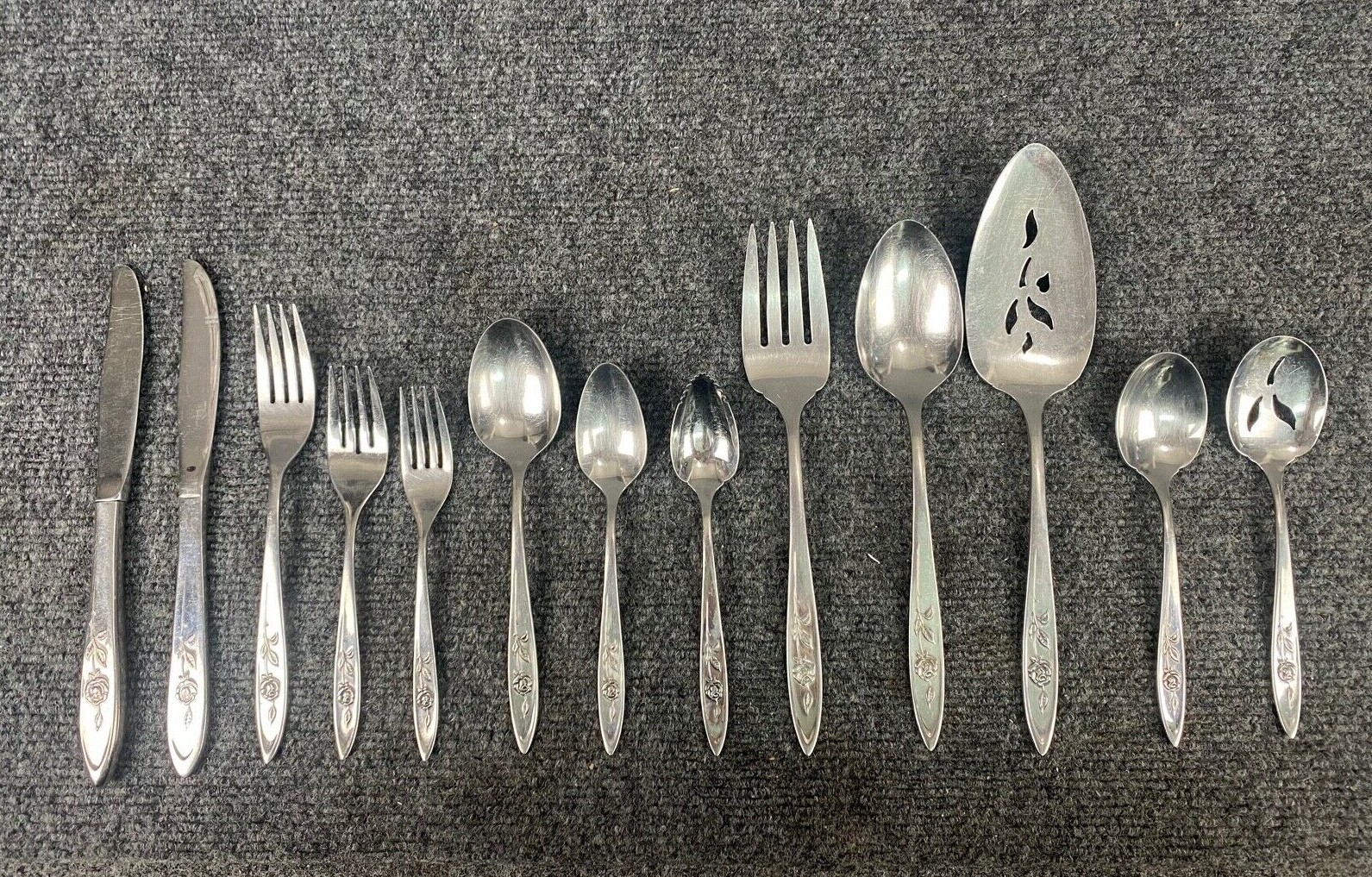 Oneida * MY ROSE Community Stainless Steel Flatware YOUR CHOICE - CHOOSE (139) gallery