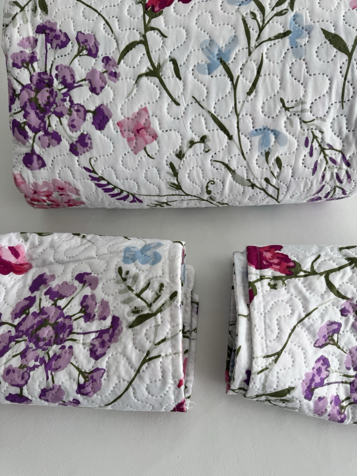 3-Piece Queen Size Printed Quilt Set - Pink Red Flower Floral Multi Color gallery