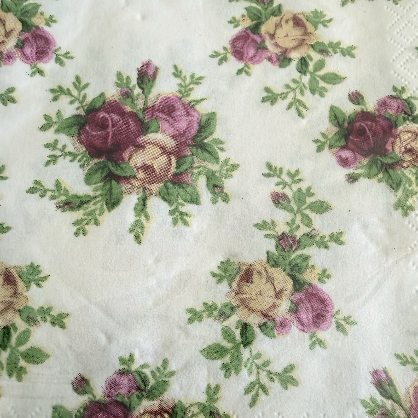 Royal Albert Old Country Roses Paper Lunch Napkins 1 Pkg 12 7/8” X 12 7/8” RARE gallery