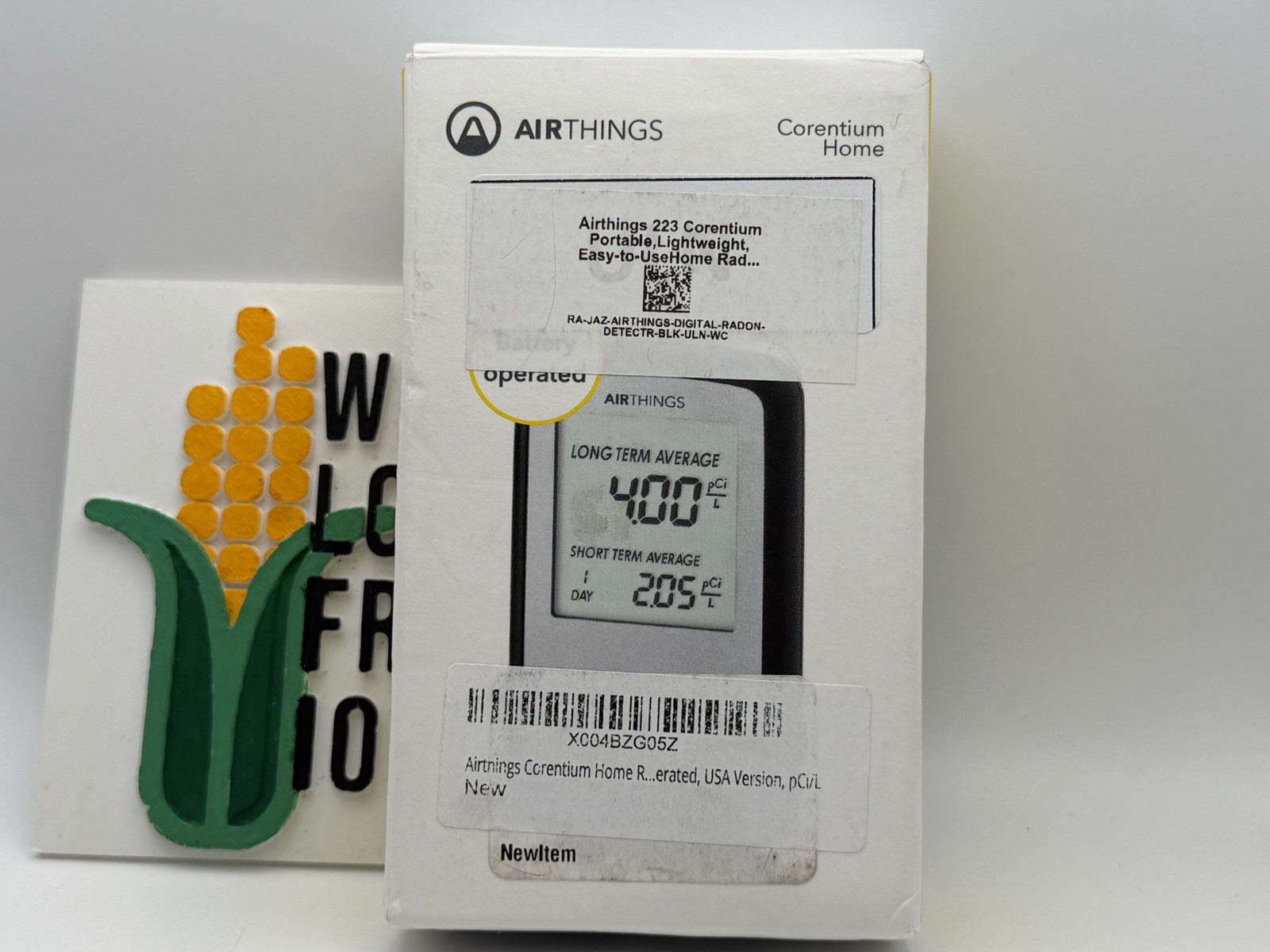 Airthings Corentium Home Radon Detector 223 Portable Lightweight US pCi/L AAA gallery