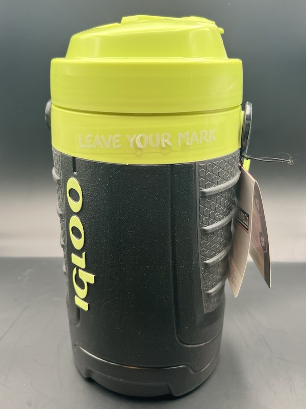 Igloo Performance 1/2 Gallon or 2 Quart Beverage Cooler - New With Tags! gallery