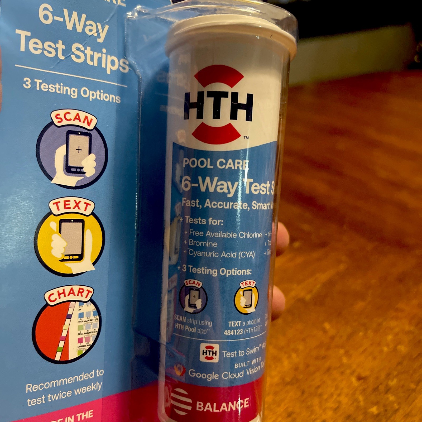 HTH 6 Way Swimming Pool Water Test Strips 35 Piece Pack pH Bromine Hardness gallery