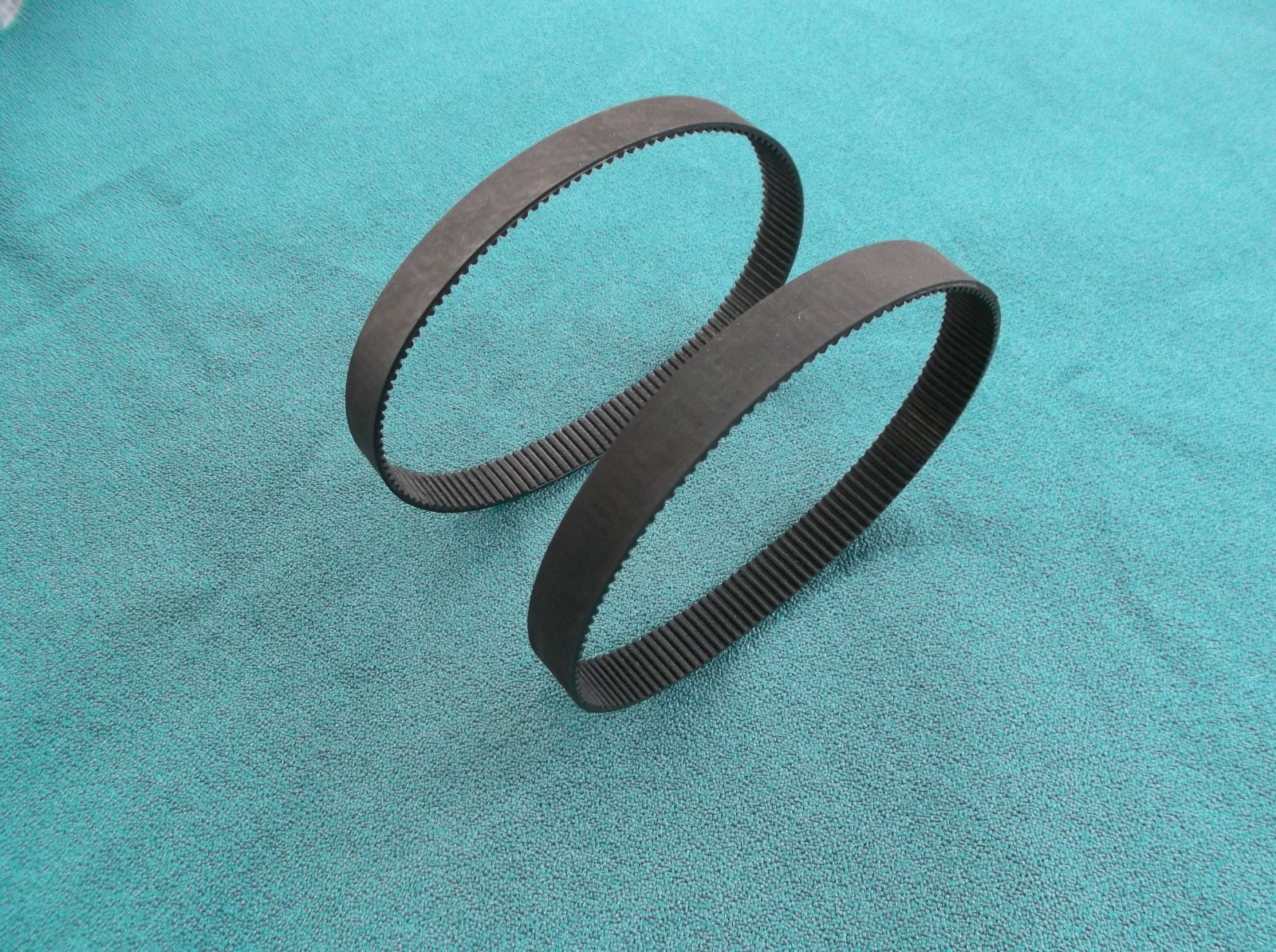 2 NEW DRIVE BELTS 3M 384 15 FOR COMPRESSOR -SCOOTER- MACHINES gallery