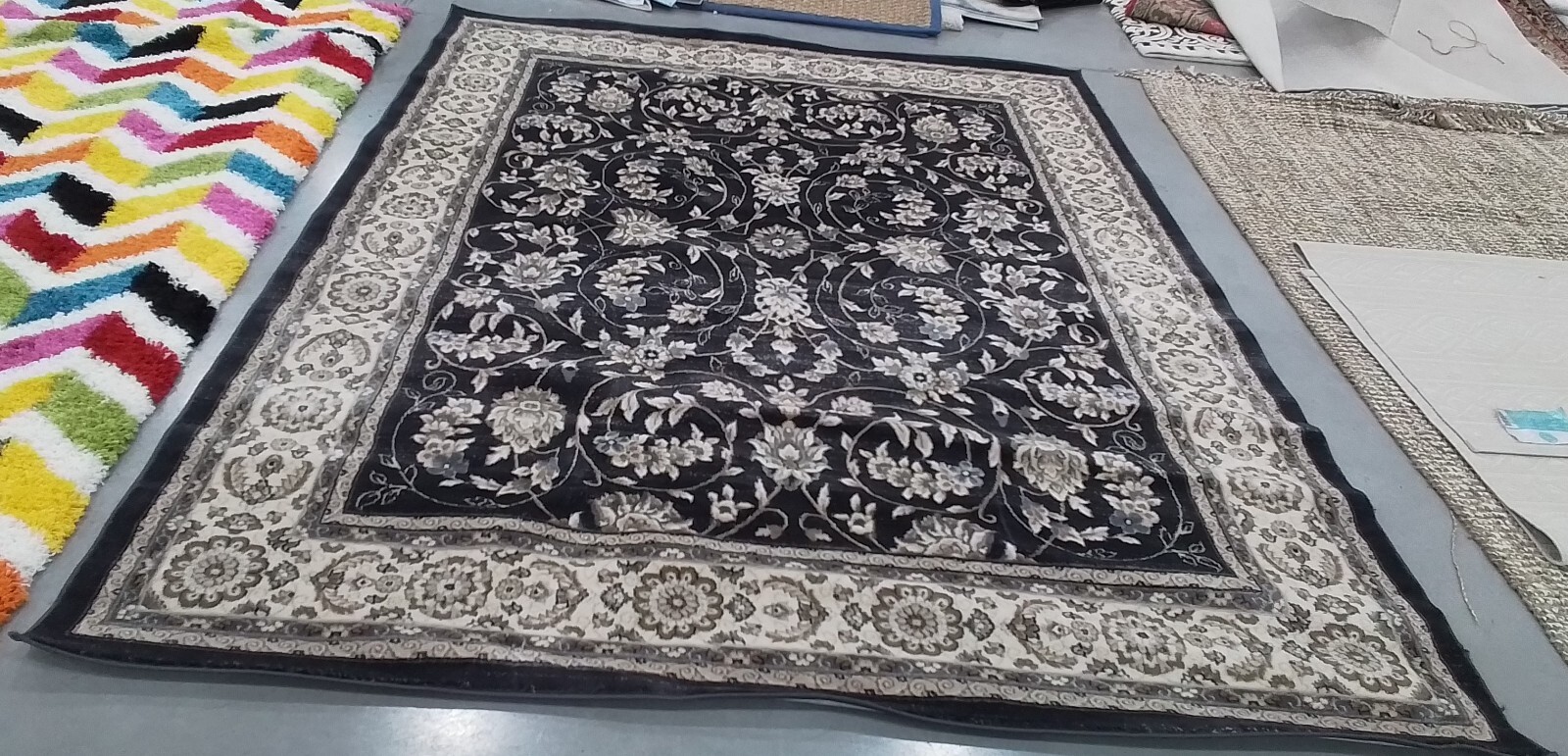 ANTHRACITE CREAM 8' X 10' Broken Thread Rug Reduced Price 1172763487 LNH340D-810 gallery