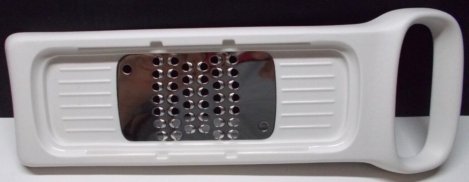 Tupperware Mini Speedy Mando Grater Hand Powered gallery