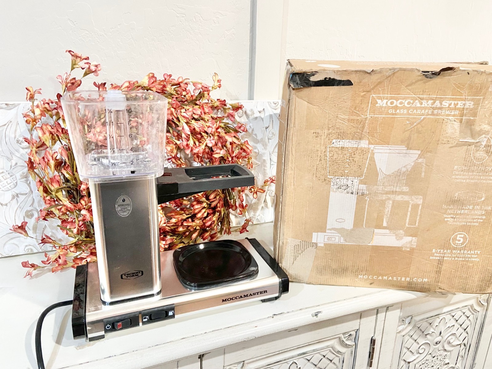 Moccamaster 53933 10 Cup Coffee Maker, Polished Silver **READ gallery