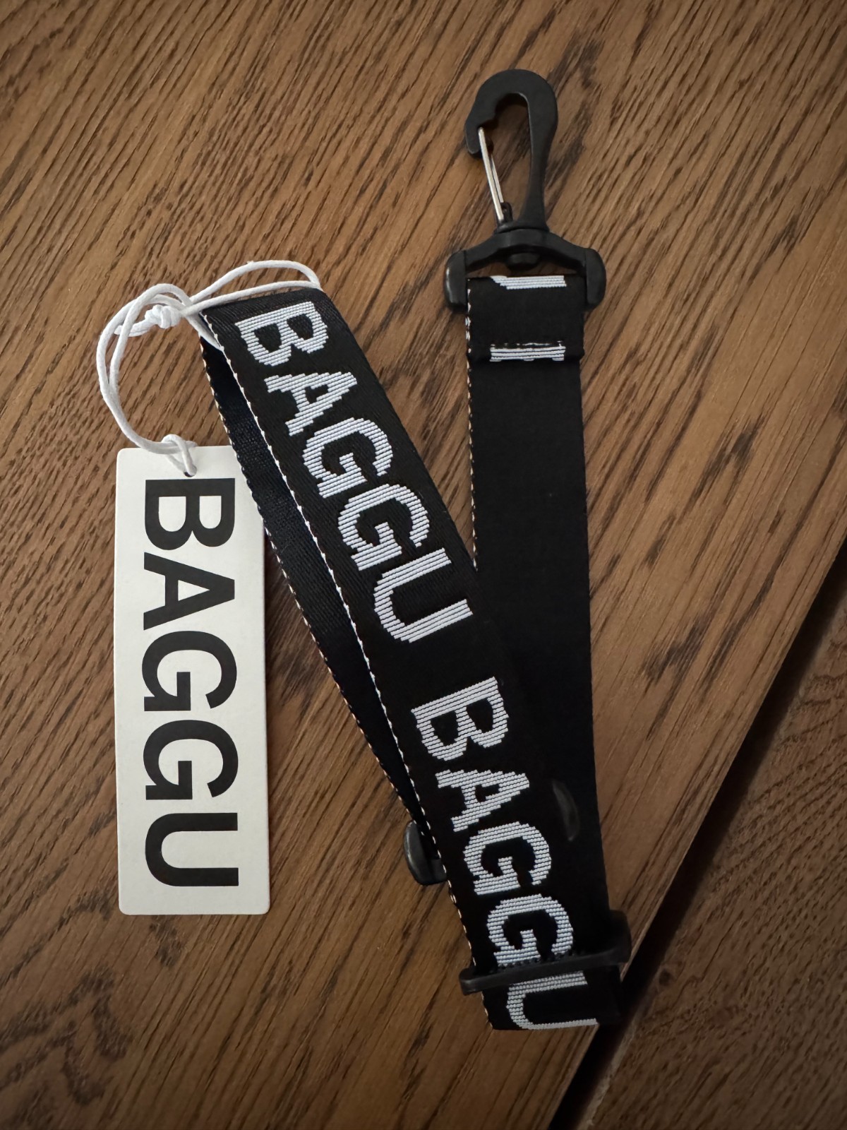 BAGGU Attachable Strap For Baggu Bag Japan Exclusive Black/White Adjust HTF New gallery
