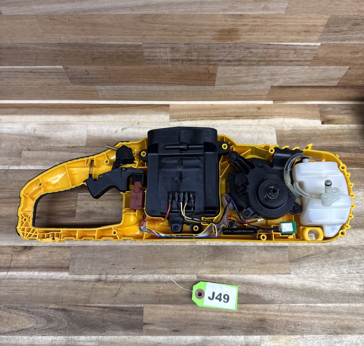 OEM DeWalt SWITCH & FIELD assembly for DCCS670 60V 16" Chainsaw N531281 (J49) gallery