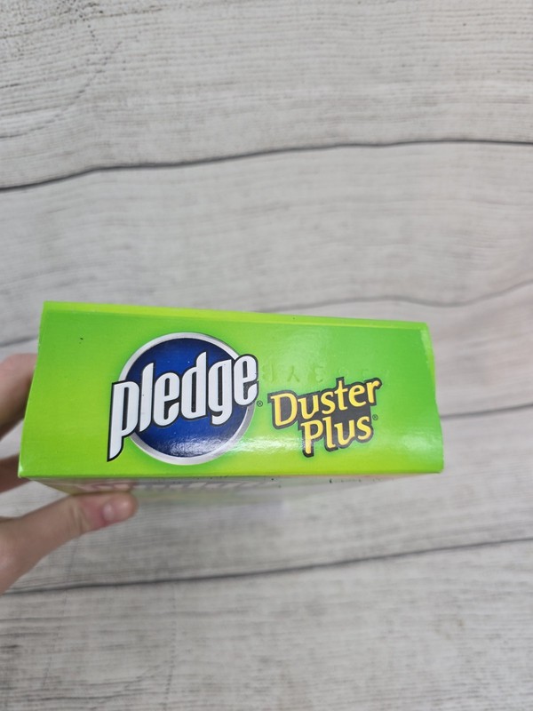 Pledge Duster 1 Handle 1 Multi-Surface Spray 2 Disposable Dusters NEW 2006 gallery