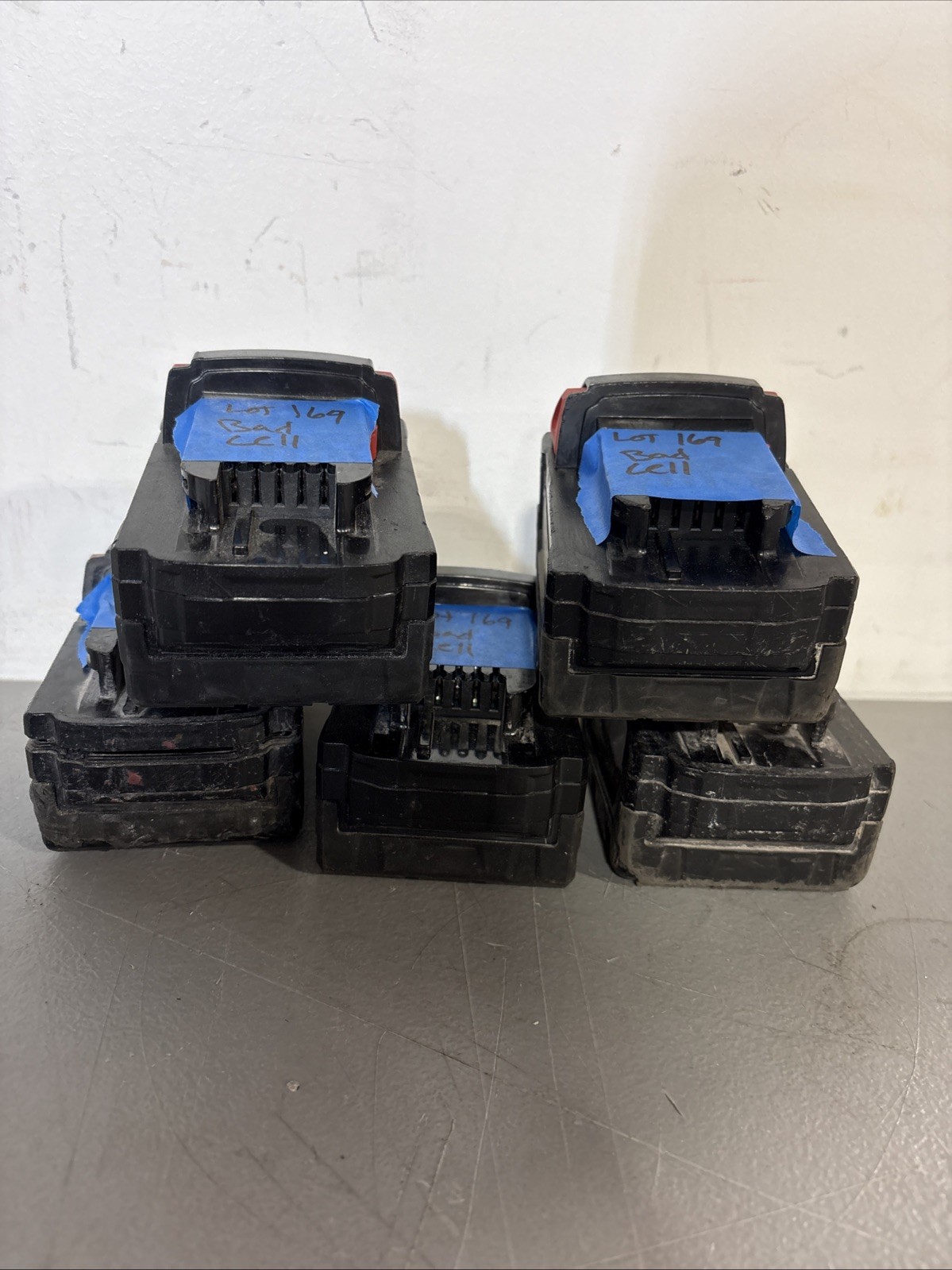 Milwaukee M18 REDLITHIUM XC5.0 Battery (5) - FOR PARTS OR REPAIR gallery