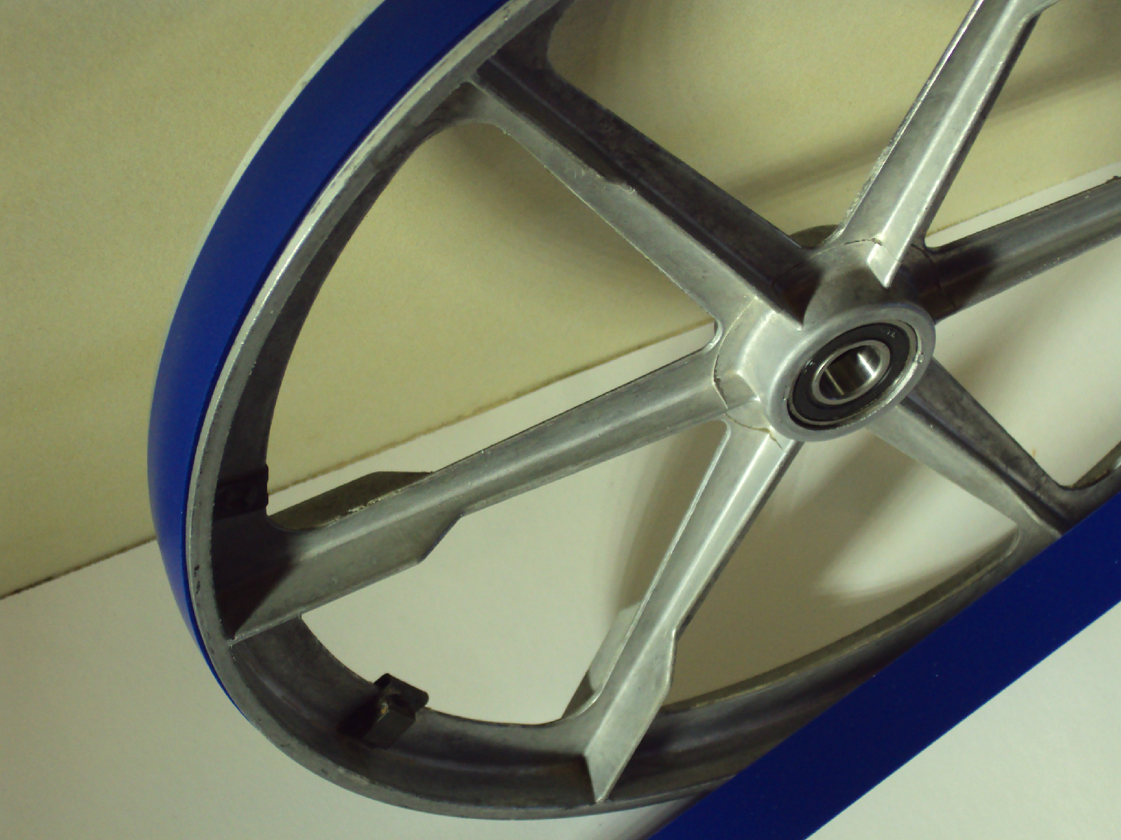 DELTA 14" INCH BLUE MAX URETHANE BAND SAW TIRES AND 2 THRUST BEARINGS. gallery