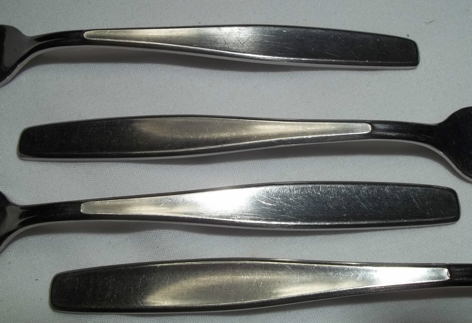 MODERN LIVING Pattern 5 Piece Place Set By IS Rogers Cutlery Stainless Flatware gallery
