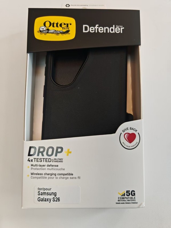New OtterBox Defender Series Case With Belt Clip for Samsung Galaxy S26-Black