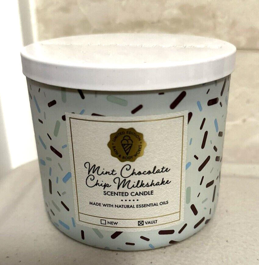 Bath & Body Works MINT CHOCOLATE CHIP MILKSHAKE CANDLE 3 Wicks Scented NEW NOV gallery