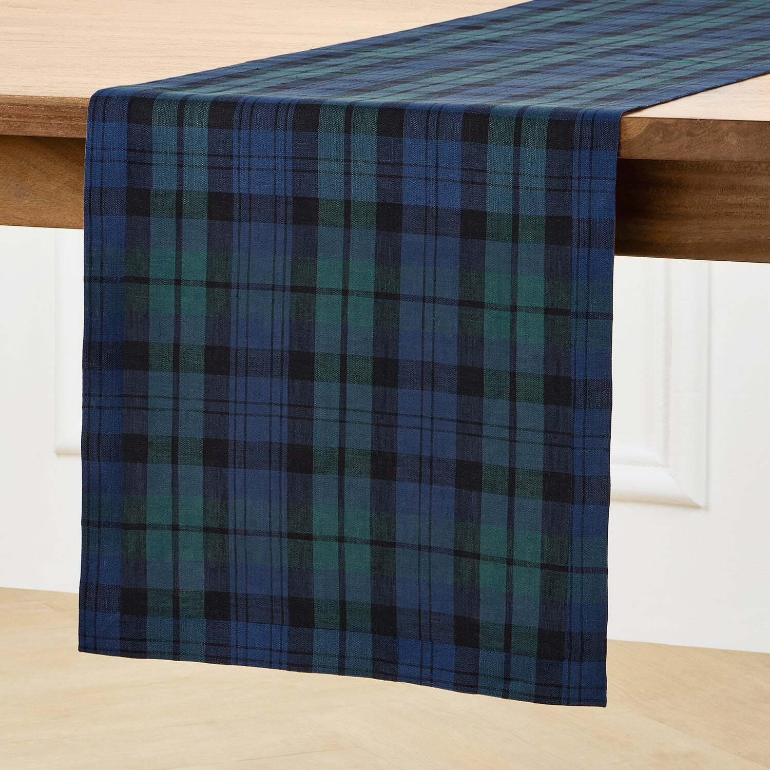 Solino Home 100% Pure Linen Table Runner | Blackwatch Plaid gallery