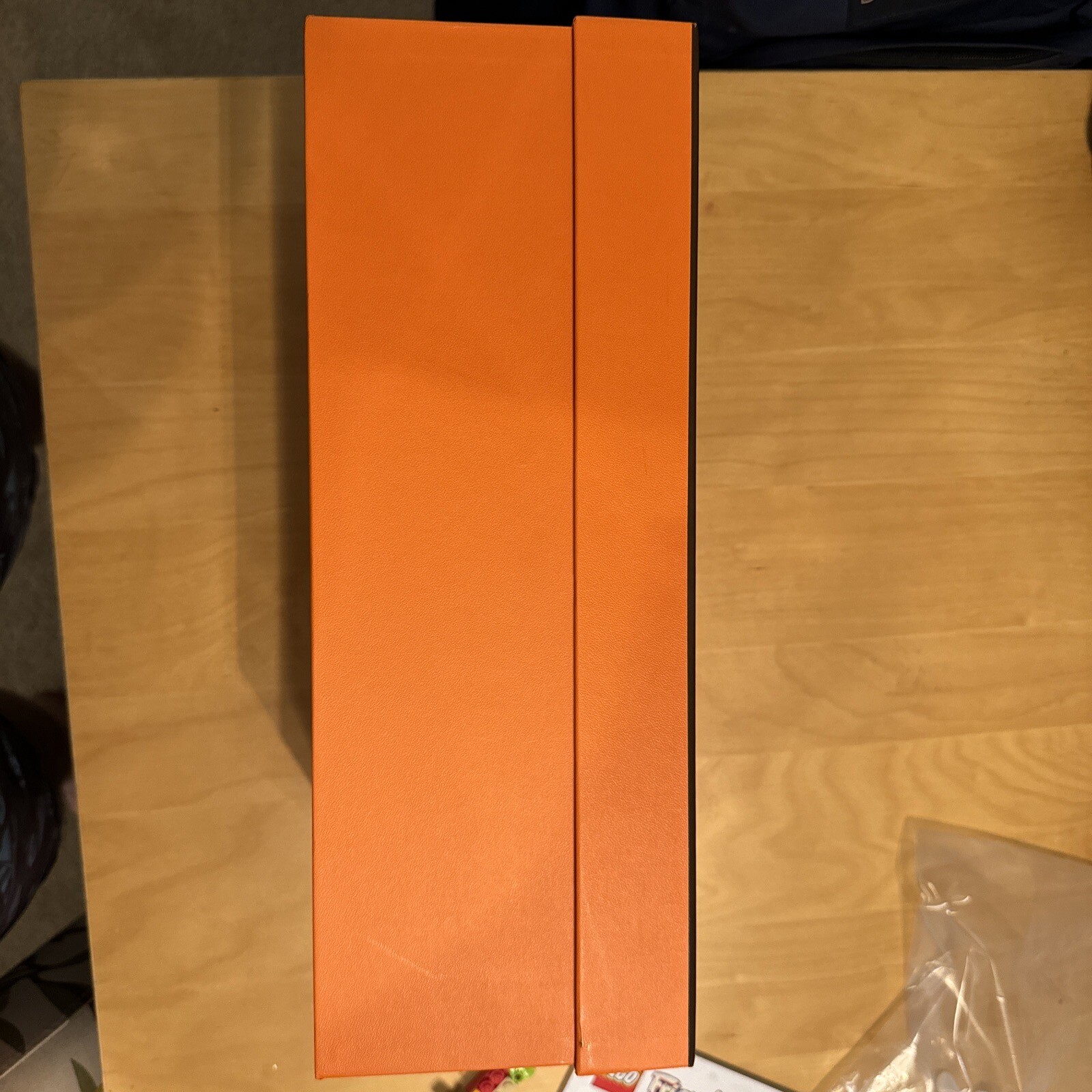 Authentic Hermes Shoes gift box 14”x8,5”x5” (35,5cm X 21,5cm X 13cm) gallery