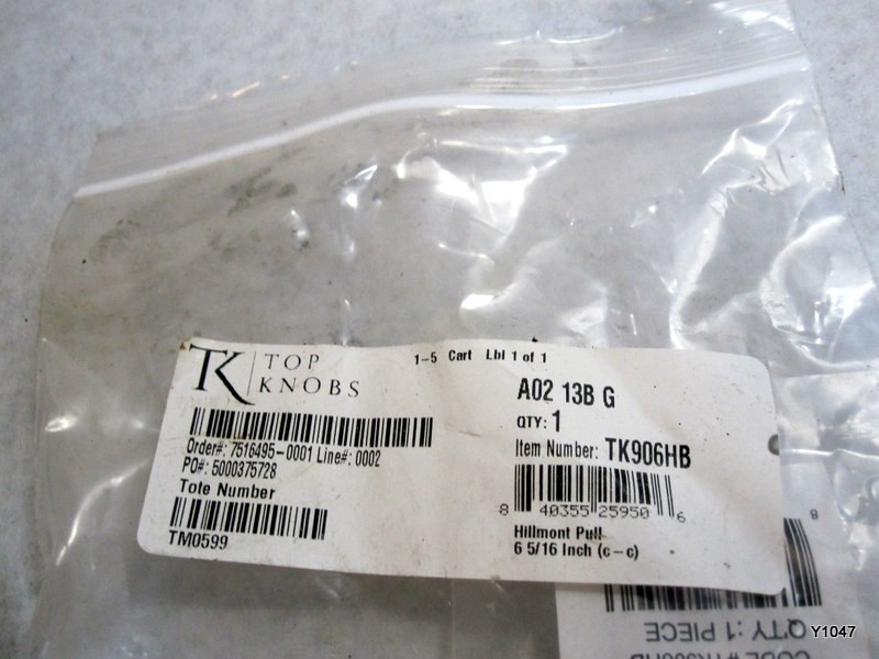 Top Knobs TK906HB Lynwood Collection 6-5/16 in. (160mm) Hillmont Pull gallery