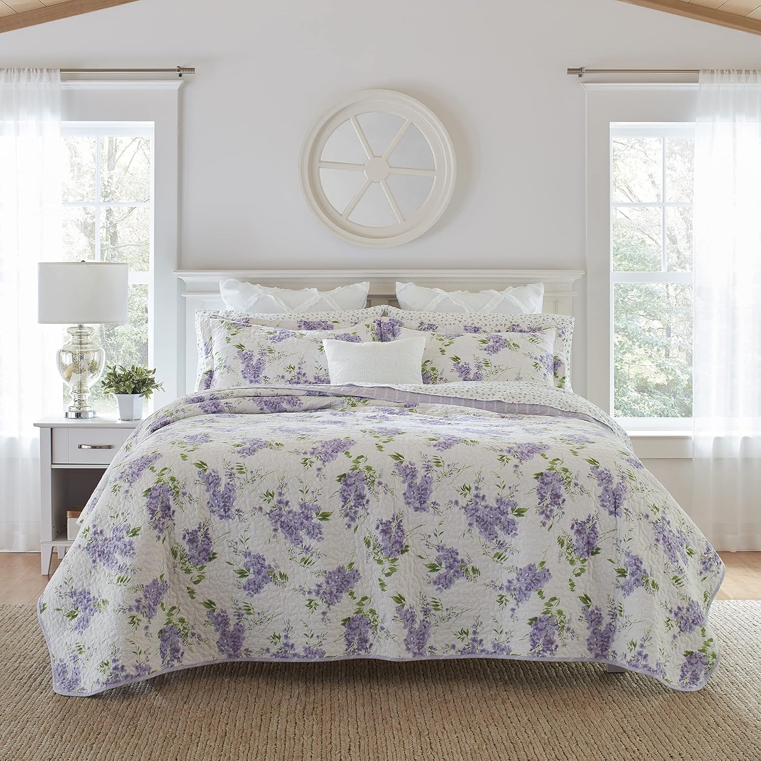 Laura Ashley Keighley Collection Quilt Set Twin, Lilac gallery