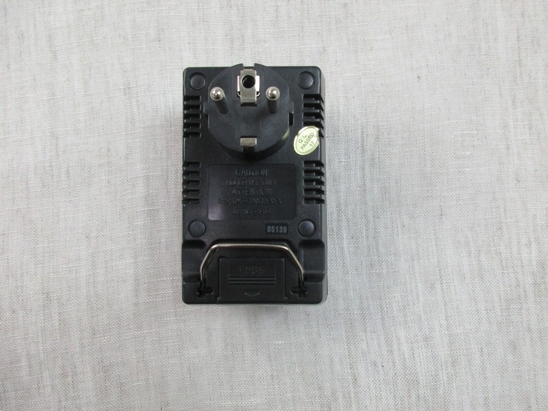 Brookstone Step Down 85W Step Down Transformer Input 220/240V Output 110/120V gallery