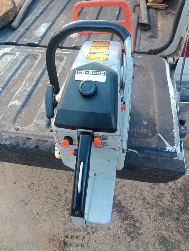 Echo Model Number CS-8000 Chainsaw Made In Japan 2 Stroke Engine gallery