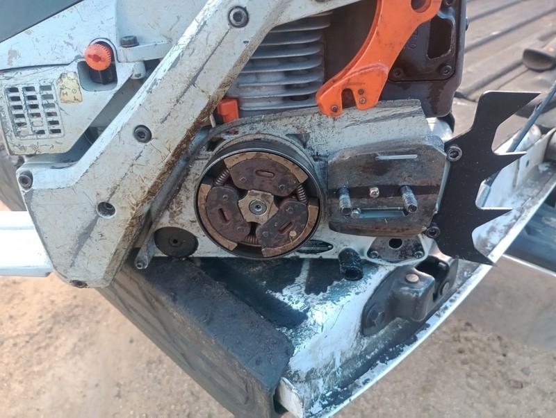 Echo Model Number CS-8000 Chainsaw Made In Japan 2 Stroke Engine gallery
