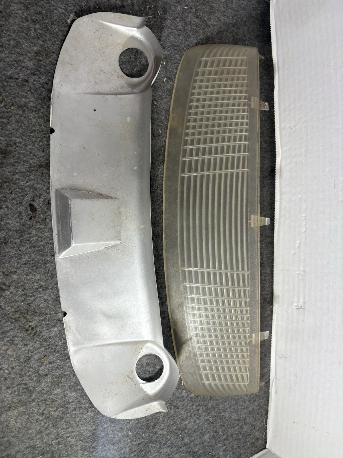 Craftsman LT1000 LT2000 Front Headlight lens Cover OEM gallery