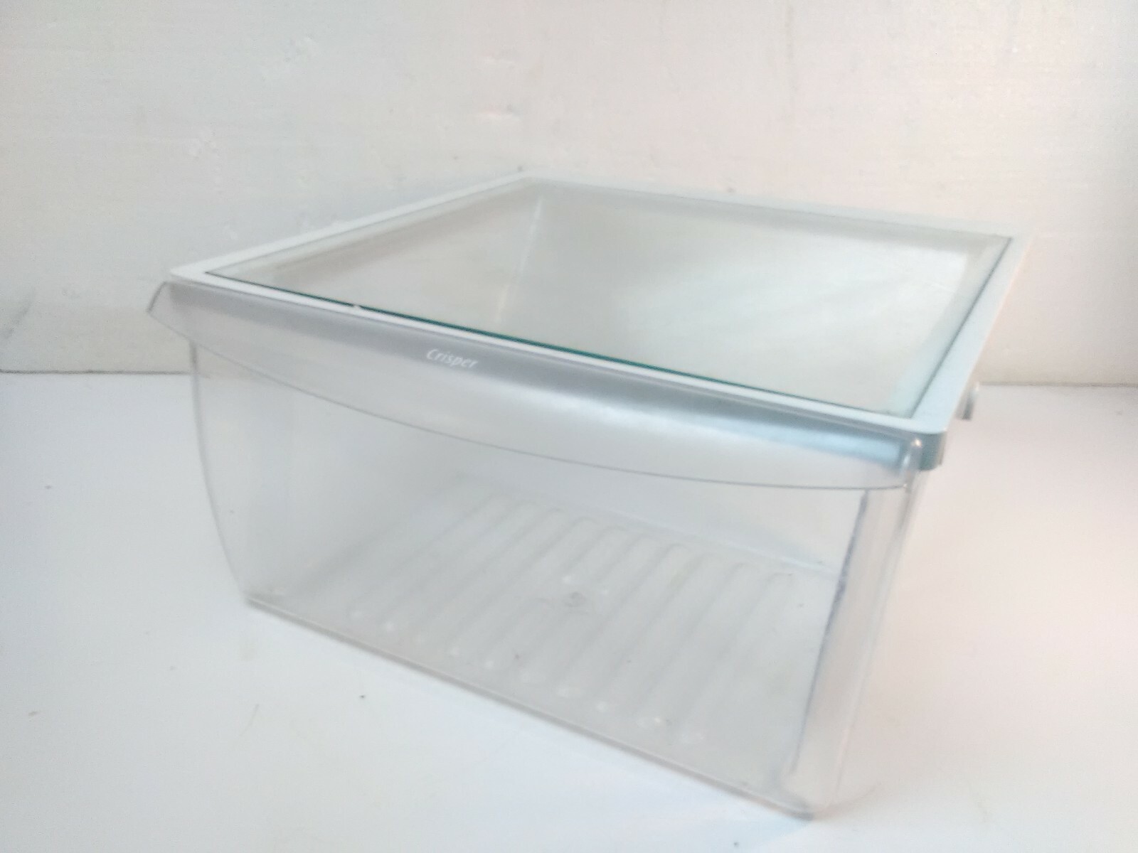 T189 Frigidaire Refrigerator Crisper/Shelf&Drawer 240351207 for model FRS6R5ESB6 gallery