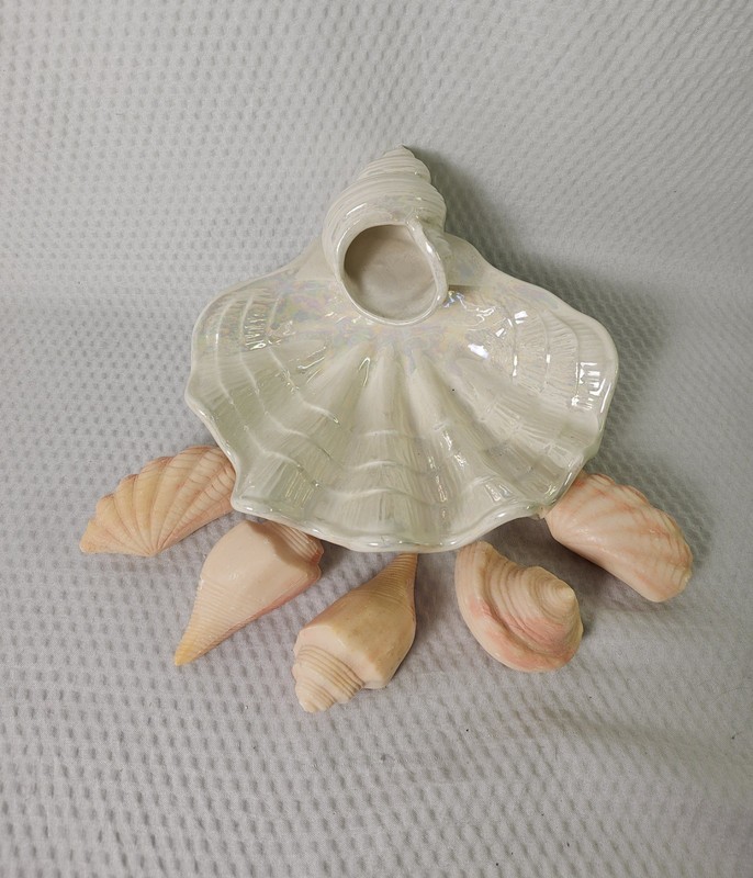 Sea Shell Iridescent Soap Dish EUC With Set Of 4 NEW Sea Shell Soaps gallery