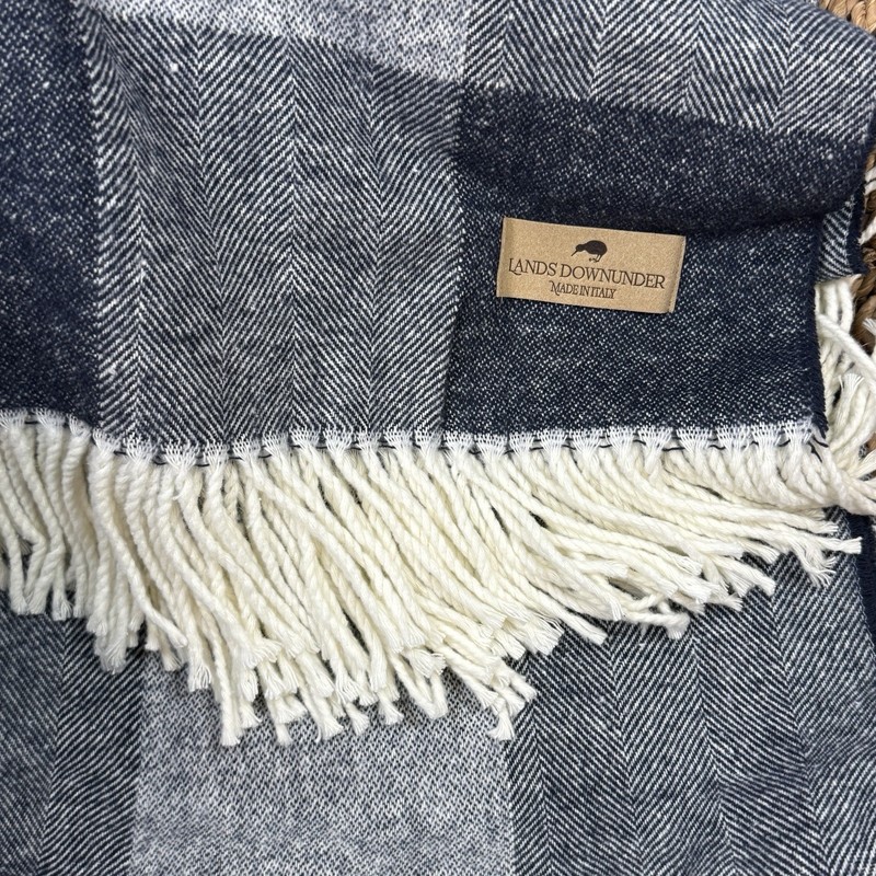 LANDS DOWNUNDER HAMPTON PLAID HERRINGBONE THROW BLANKET 51"x 67" NAVY BLUE gallery