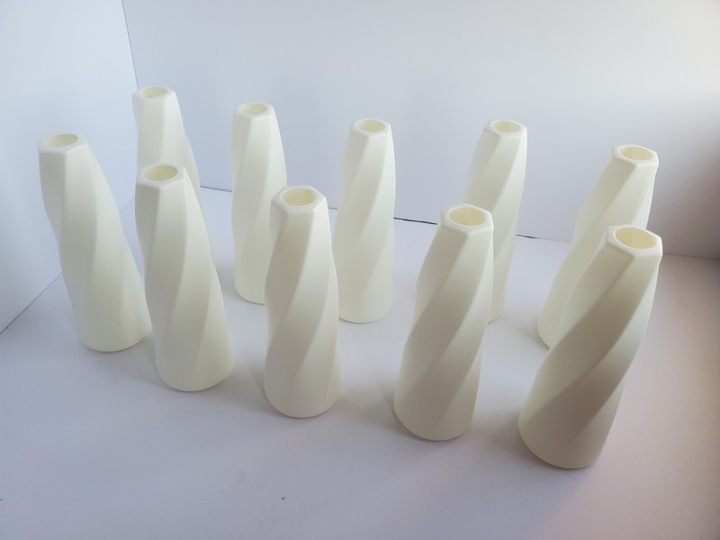 DIDAEY 10 PACK COMPOSITE PLASTIC FLOWER VASES BULK WHITE SMALL TALL VASES -WHITE gallery