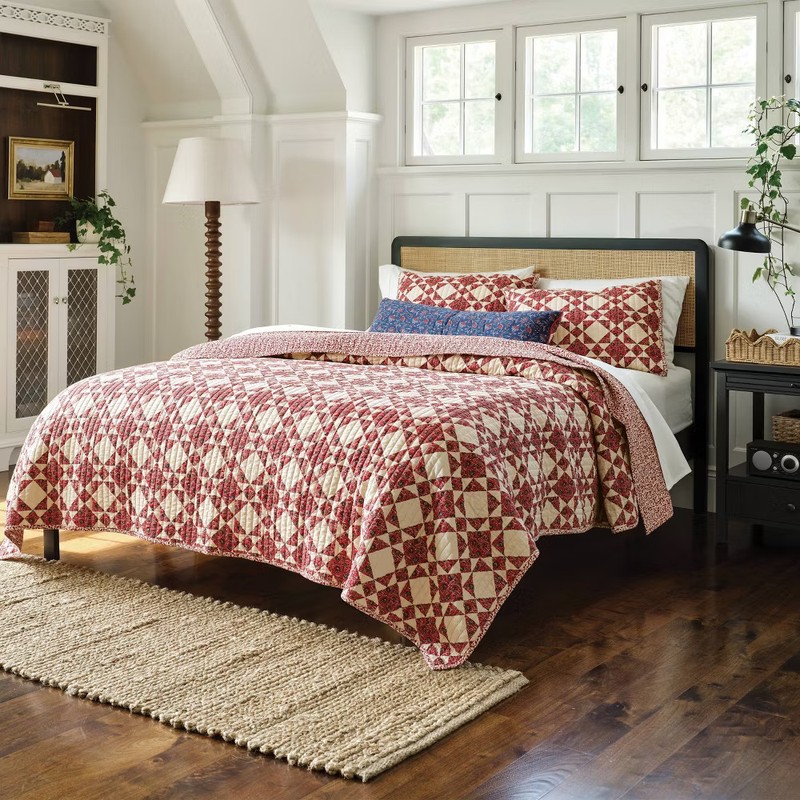 King Patchwork Quilt Set Red - Threshold gallery