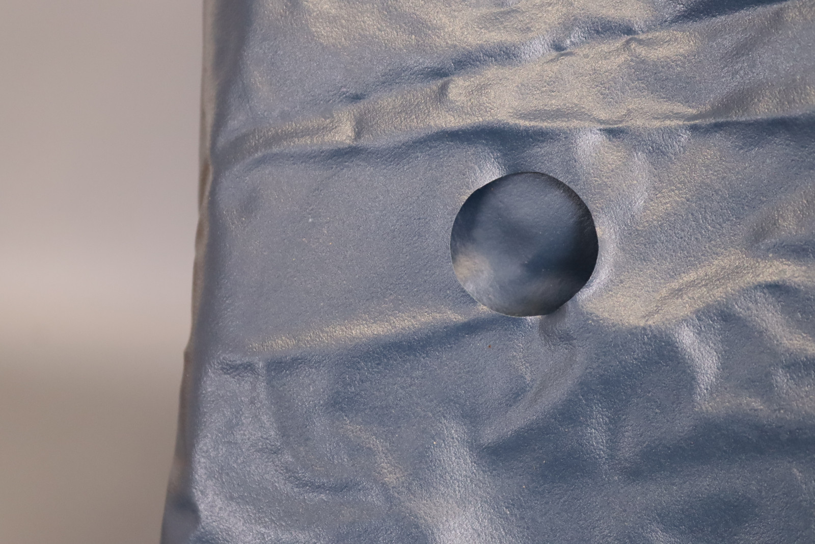 Intex 15ft x 10in Round Pool Cover for Metal Frames ( IT'S BROKEN ON ONE SIDE ) gallery